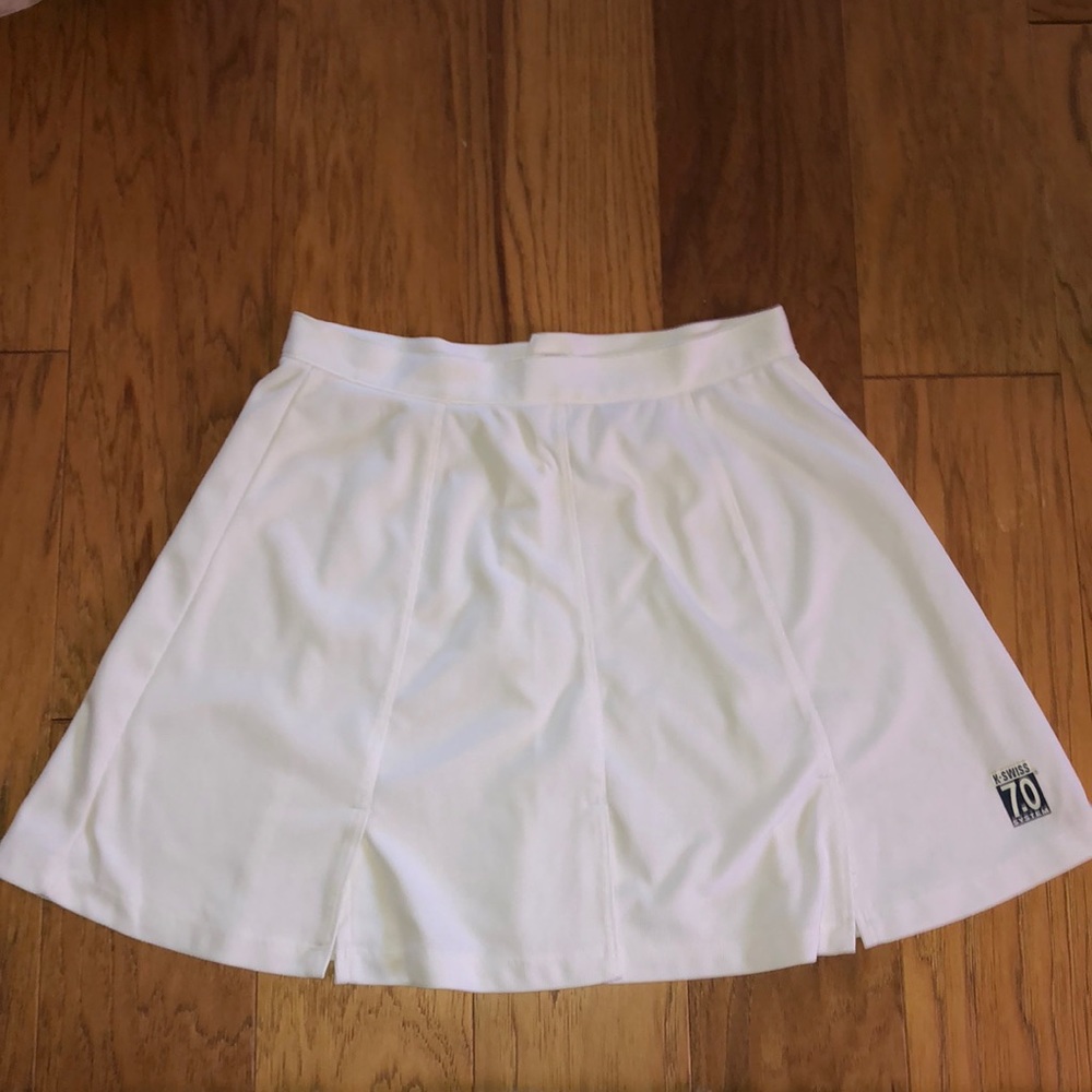 NEVER WORN White mini skirt